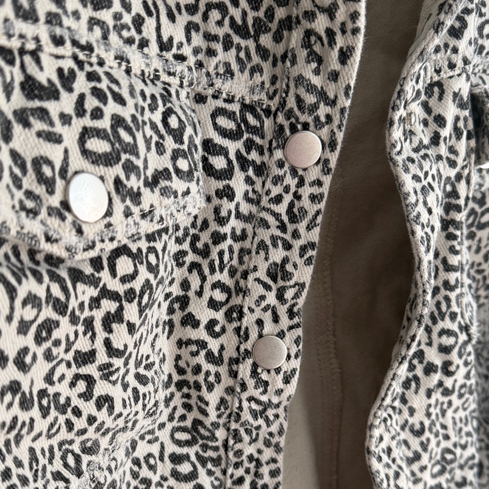 Leopard Print Jacket - Picture 4 of 5